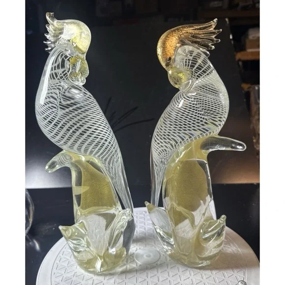 Formia Birds Murano gold Fleck White Optic Glass Cockatoos (FP) - Picture 1 of 16